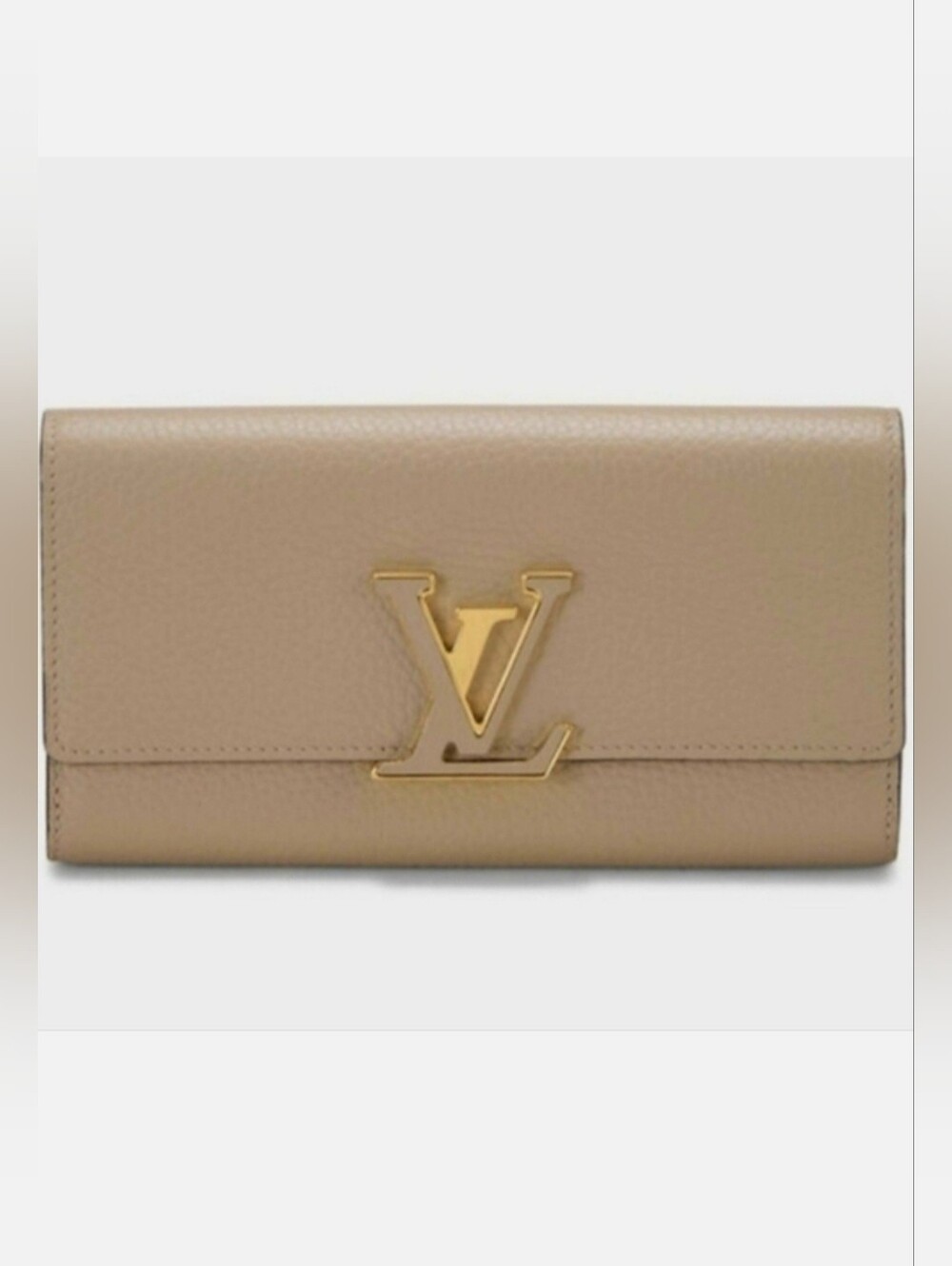 Louis Vuitton Beige Capucines Long Wallet